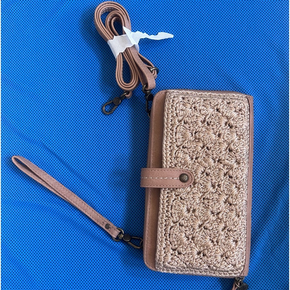 Sak Iris crossbody wallet.  Color: camel